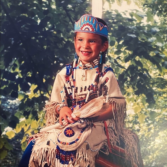 AH-HO (thank you) for taking a look at my closet! - Picture 3 of 6